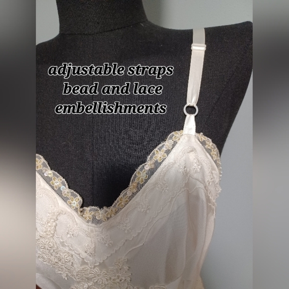 An Elegant Vintage Lace Trimmed Handmade Slip Wedding Dress - Picture 8 of 16